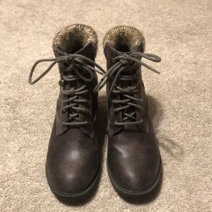 Cliff by White Mountain Lace-up ankle boot